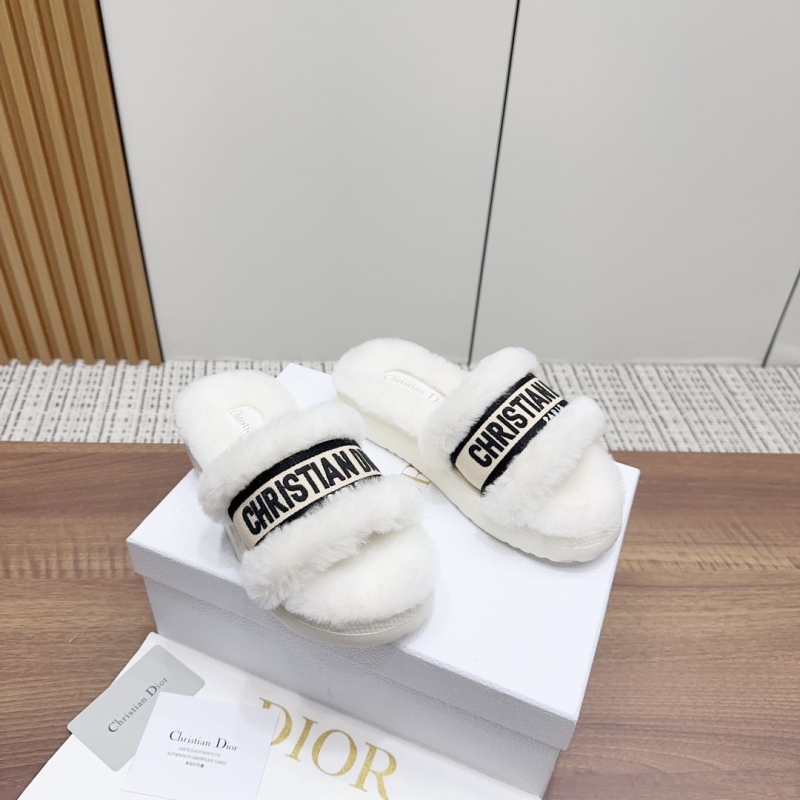 ch**an D*or slippers